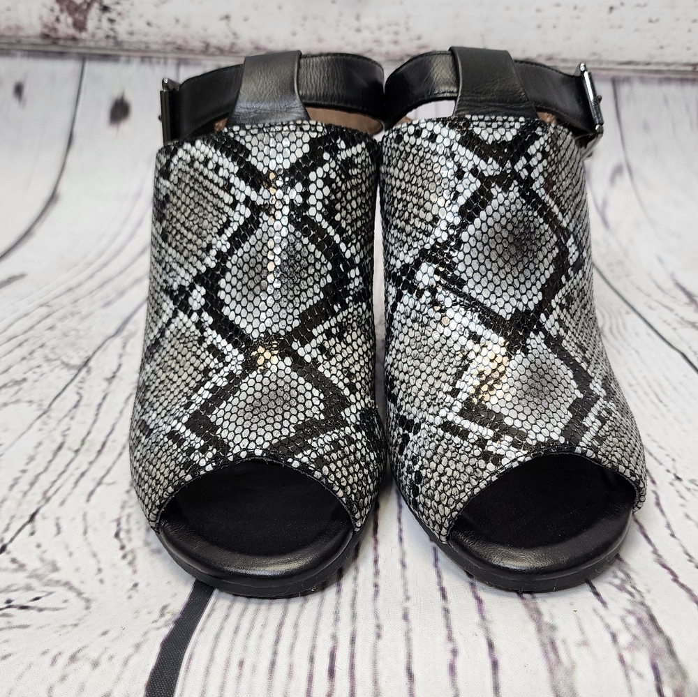 Vionic Monochrome Snake Pattern Heels - image 6